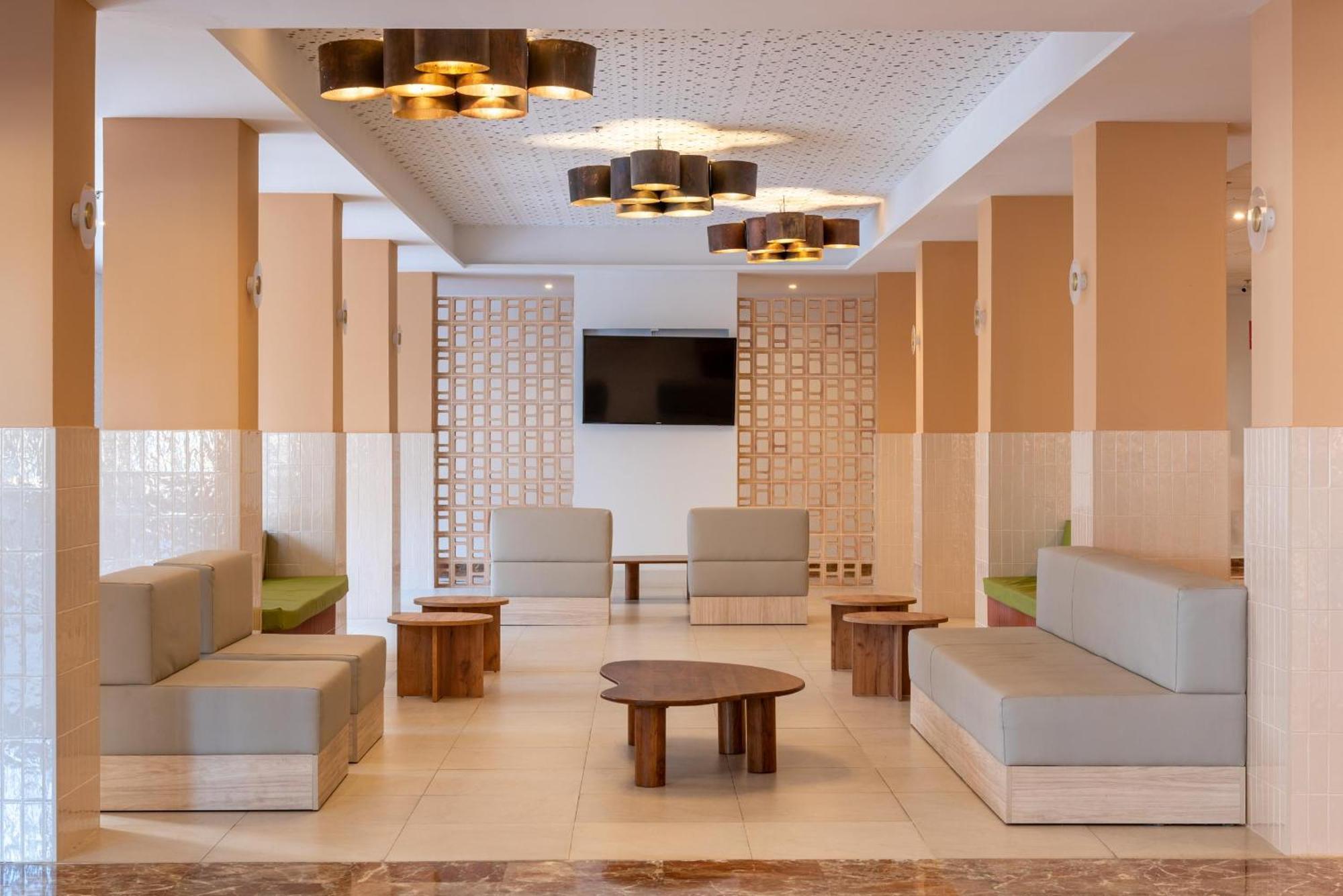 Thb San Fermin Hotel Benalmadena Ngoại thất bức ảnh